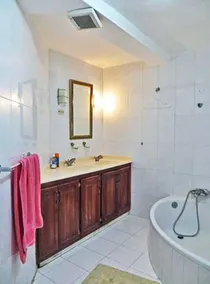 2 Floor Penthouse with Amazing Views Close to Town and Beach - Image 2