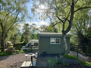 Shepherds Hut in peaceful south Wales farmland with spectacular mountain views  - Image 3