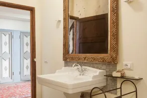 Appartements dans un ancien palais avec des trésors culturels - Image 5