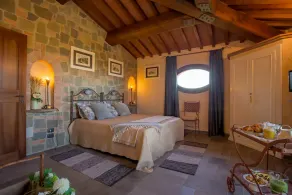 Villa em Montelopio com 4 quartos e capacidade para 11 pessoas - Image 4