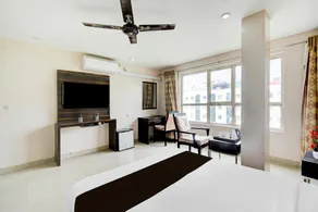 Deluxe Townhouse Narayanaguda Metro - Image 2