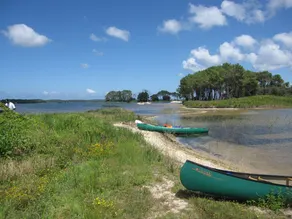 CHARMING LODGE NEAR LAKE ALONG THE PINEWOOD - Image 5
