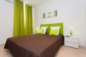 CANNES CENTER, IDEAL CONGRESS, HOLIDAYS, MODERN APARTMENT FACING THE OLD PORT - Image 5