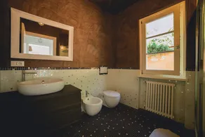Shabby Chic House with Private Swimming Pool and view of Forte dei Marmi. - Image 2