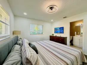 Near Fort Myers Beach • 2BR • 2BA • Grill - Image 4