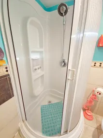 Sandpiper Cottage - A Eclectic Beach Theme -Kitchenette - Image 4