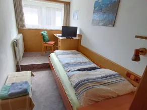 Single room with shower, WC - Gästehaus Almvater - Image 2