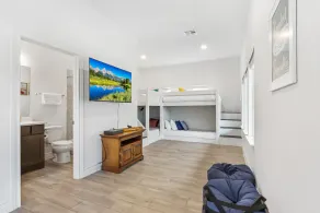Canary Lakehouse - Image 5