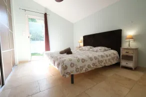 Sehr angenehme FERIENWOHNUNG ZU FUSS VON LUBERON - 8 Personen - Image 4