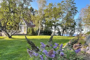 Charming lake house with private jetty and amazing seaview - Image 5