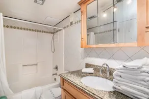 0310 Waters Edge Resort condo - Image 3
