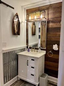 Beautifully remodeled cottage-w. Creek close to Downtown Boone & all activities - Image 4