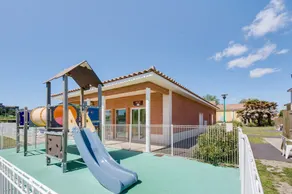 Spacious 6-Person Family House - Image 2