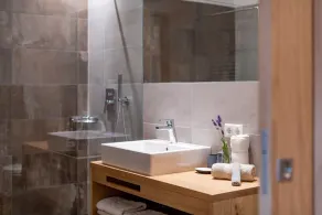 Moosbichlerhof new chalet 55 sqm, panoramic view, pool near Merano, Merano Card. - Image 3
