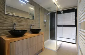 Bungalow avec étage, 4 chambres et 2 salles de bains - Image 3