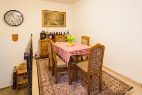 House Maka - Image 5