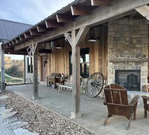 LODGE AT SADDLE RIDGE. Just five minutes from Hermann. - Image 3