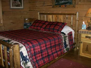 Potomac Overlook, New Log Cabin Vor Eingang zum Loch Smoke - Image 3