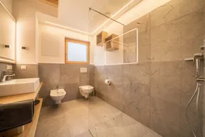 Apartamento 'Haughof - Bauerngarten' con vistas a la montaña, wifi y balcón, zona tranquila - Image 2