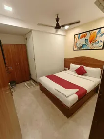 hotel beach crown juhu - Image 5