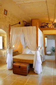 Tal-Barun Farmhouse, San Lawrenz, - Image 4