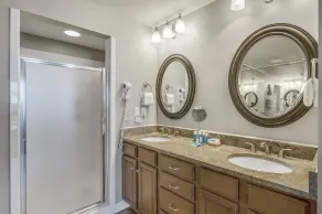 Gulf-Front Condo with Balcony Pools and Tennis - Image 3
