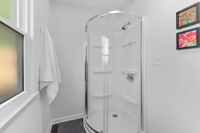 Retro Oaks - 1960s Inspired & Pet Friendly Downtown Raleigh Oasis - Image 4