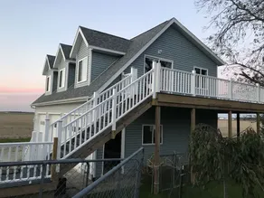Rusty’s Loft w/pond views! 70 plus positive reviews! - Image 3