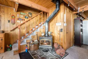 Hodge Podge Lodge · Quaint Cabin in Serene Lakes - Close to Skiing! - Image 2