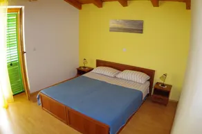 Charming house with private pool in village Sveti Kirin - Image 3