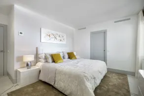 Spectacular,  luxurious apartment near the beach - Image 4