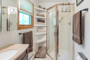 Overkommelige Mountain Cottage - BTW Boone & West Jefferson - Hot Tub - Wi-Fi - Image 3