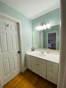 Waterfront Executive Retreat House - Image 4