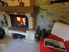 La Fenial, a spacious stone cottage, accessible to people with disabilities, with air conditioning, nestled in the heart of nature - Image 2