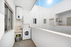 Torri apartments - 3 mins walk to beach - Image 2
