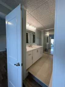 Beachfront Condo on Diamond Beach - Image 3