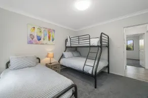 AS NEW SPARKLING 3 BEDROOM TOWNHOUSES ON THE GOLF COURSE - Image 5