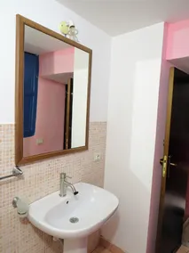 Grande chambre silencieuse avec Wi-Fi dans le centre - Image 3