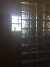 Villa per famiglie con 3 camere da letto con piscina privata. 5 minuti da Mullins. - Image 4