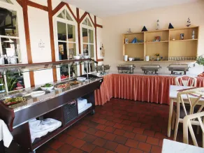 See Hotel Karlslust Chalets - Image 4