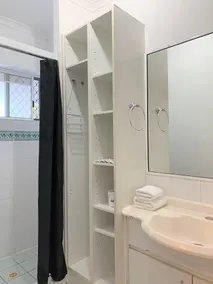 Broadwater Keys Holiday Apartments - Image 3