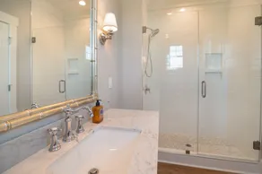 Hobbs Realty - Spend many an “Oh Happy Day” when you enjoy this charming home with a pool. - Image 5