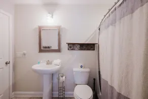 Mary Margaret Cottage - Spacious 4 Bed Coastal Home, Historic Old Town Bluffton - Image 4