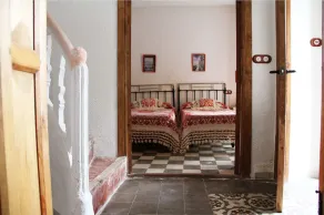 Castaño Apartment: the old house - Image 2