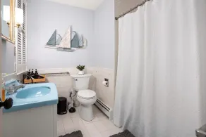 Federal on Exeter Circa 1805 Sleeps 8 - Image 2