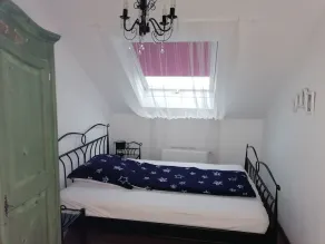 Vacation apartment with great views and hiking trails right outside the door - Image 5