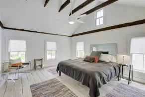 Southampton Village 3BR, Walk To Town, Bike To beach 🏖 - Image 5