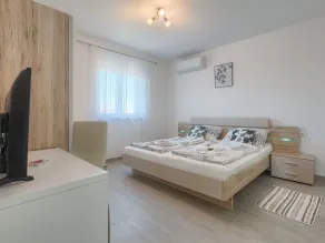 Smuk privat feriebolig for 6 gæster med privat pool, WIFI, klimaanlæg, TV og terrasse - Image 4