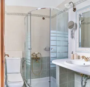Andros Private Villa Overlooking the Blue Aegean Sea - Image 4