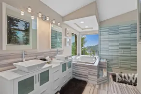 Luxurious Echo Bay Retreat—Hot Tub, Fire Pit, Ping Pong, Chess, Bikes & Stunning Views Await! - Image 3